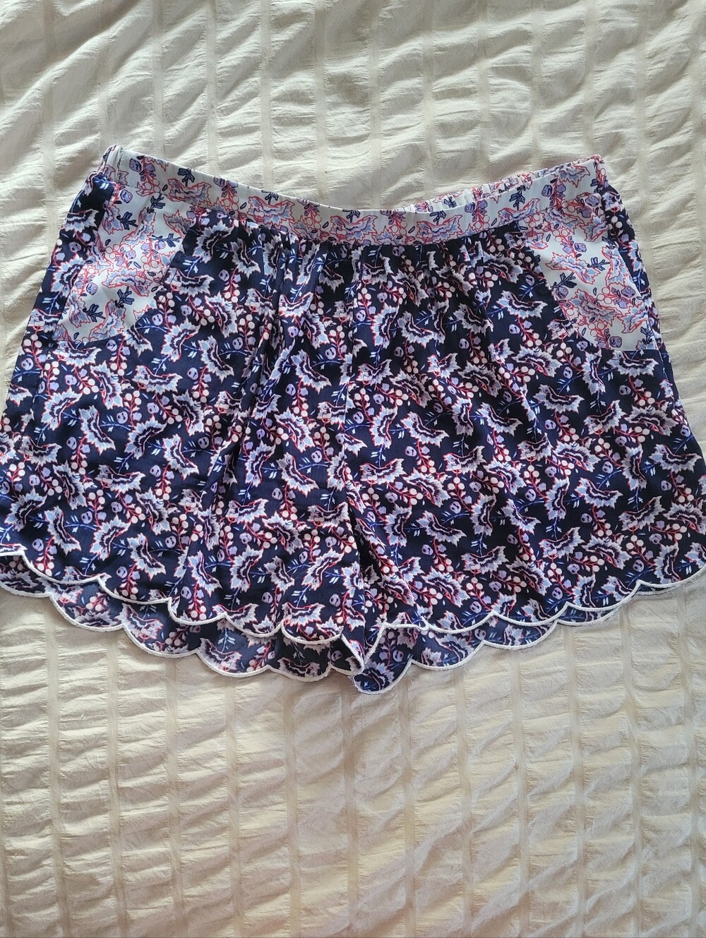 Navy Floral Scalloped Hem Shorts